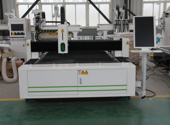 Máy Laser CNC sợi quang 1500w Kim loại